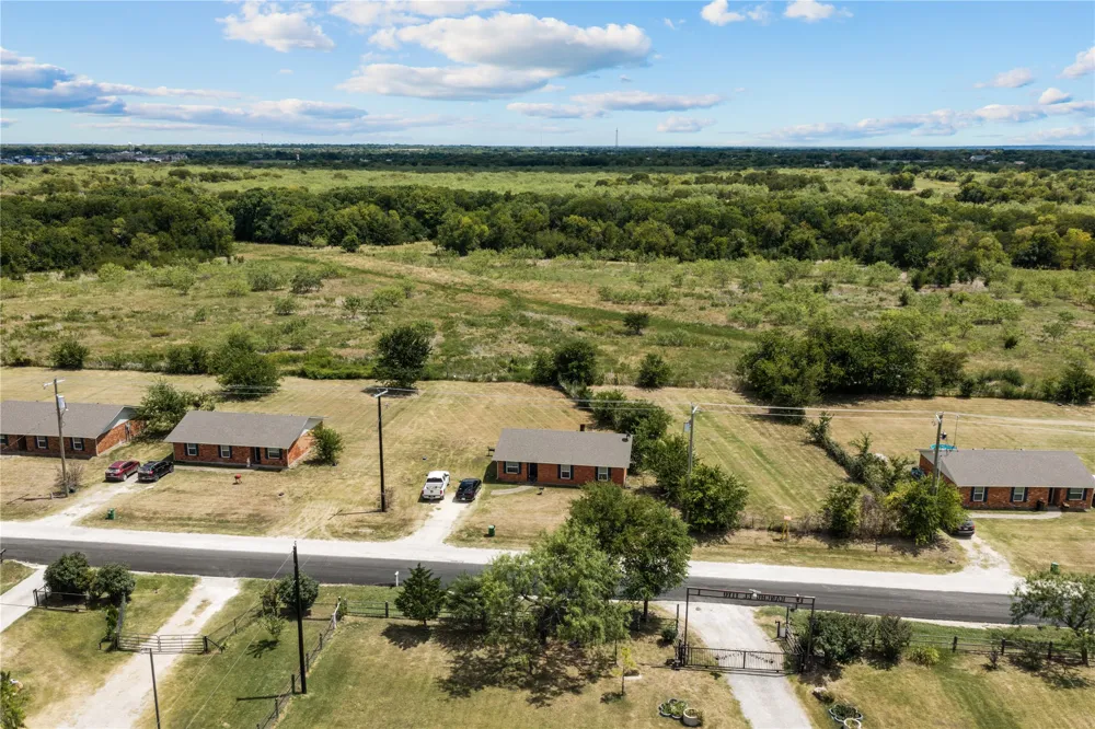 3201 NW CR 2004 Corsicana, TX 75110