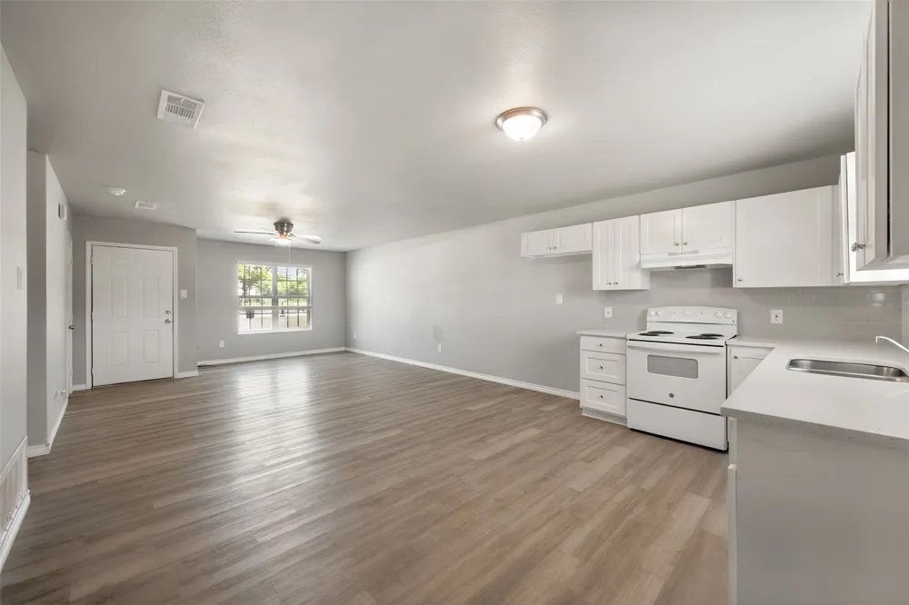 3201 NW CR 2004 Corsicana, TX 75110