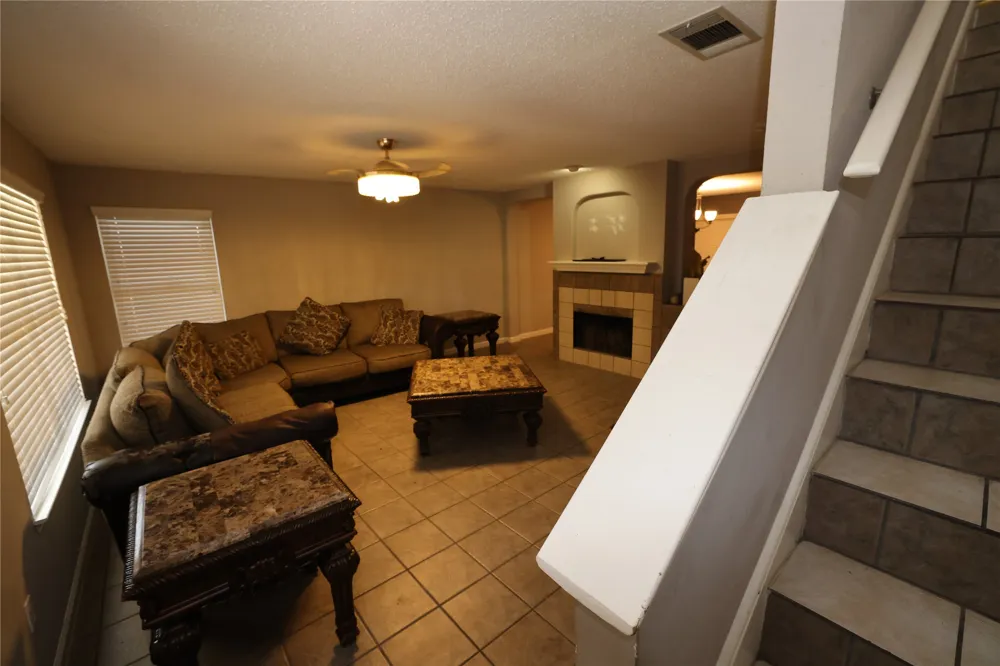 4360 Mesa Drive Carrollton, TX 75010