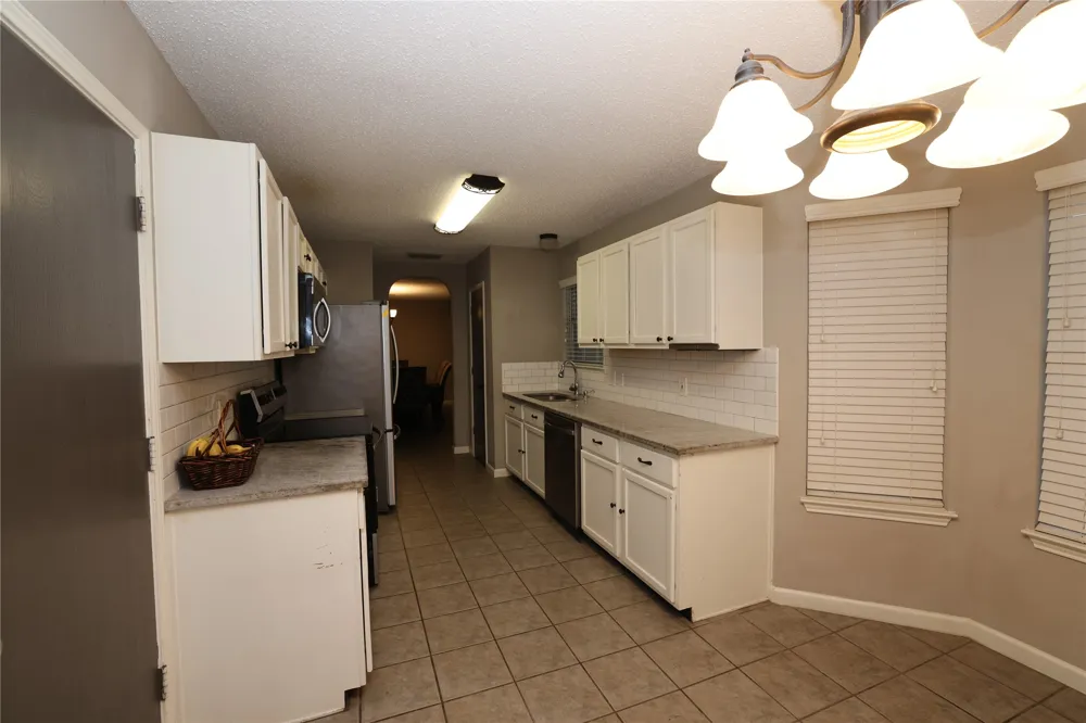 4360 Mesa Drive Carrollton, TX 75010