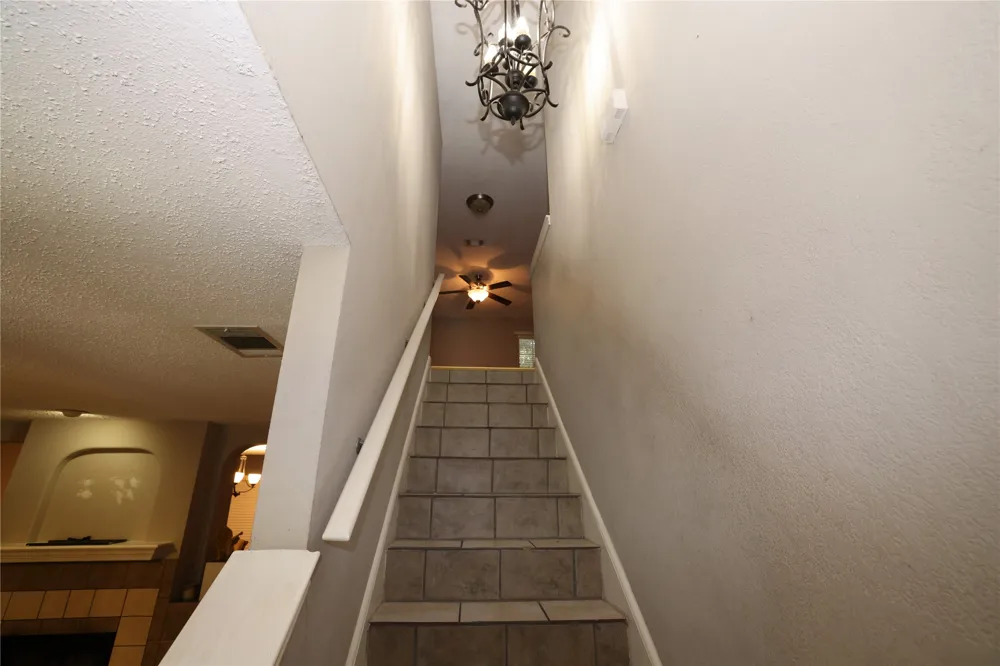 4360 Mesa Drive Carrollton, TX 75010