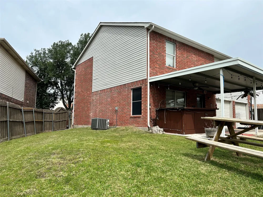 4360 Mesa Drive Carrollton, TX 75010