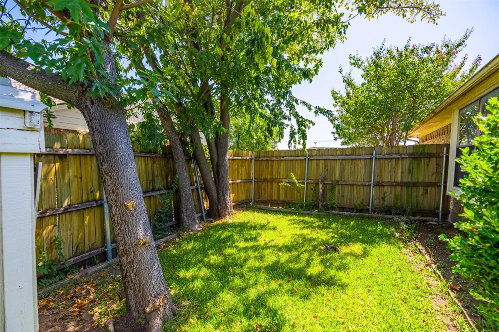 2517 Trenton Drive Mesquite, TX 75150