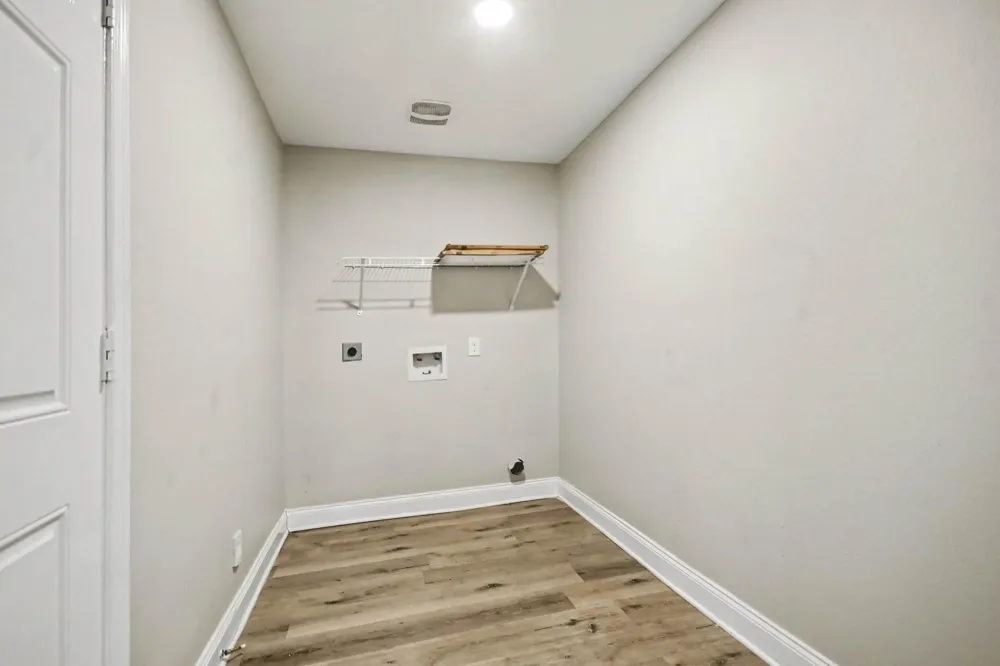 7346 Okinawa Road Houston, TX 77033