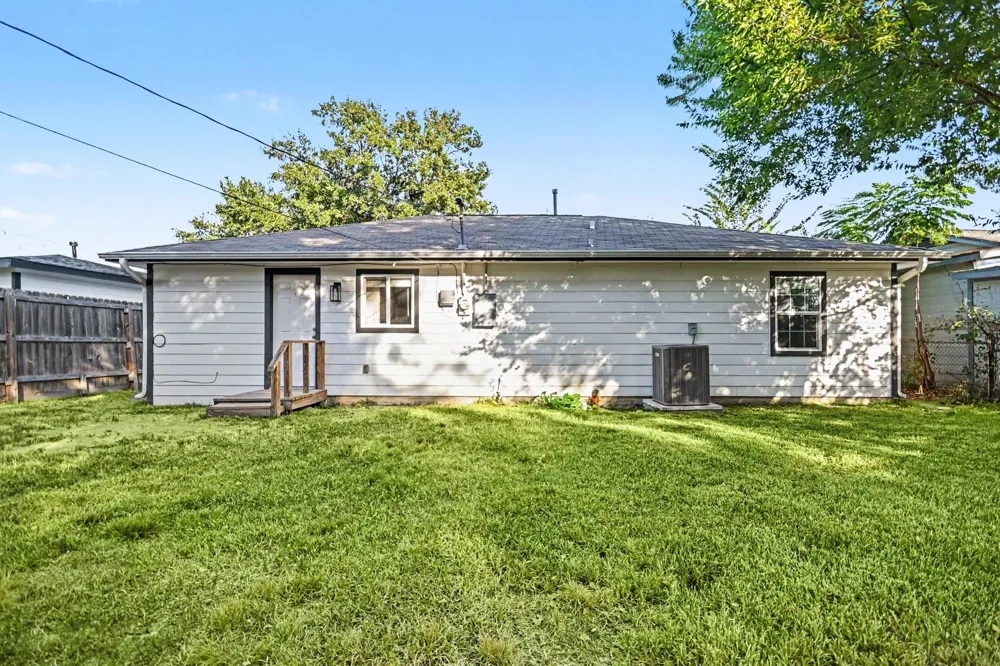 7346 Okinawa Road Houston, TX 77033
