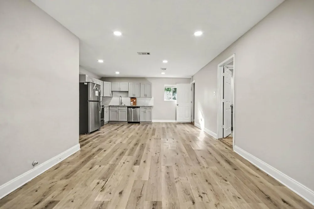 7346 Okinawa Road Houston, TX 77033