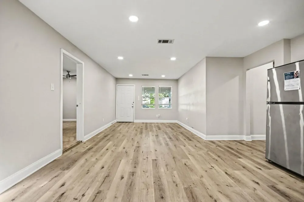 7346 Okinawa Road Houston, TX 77033