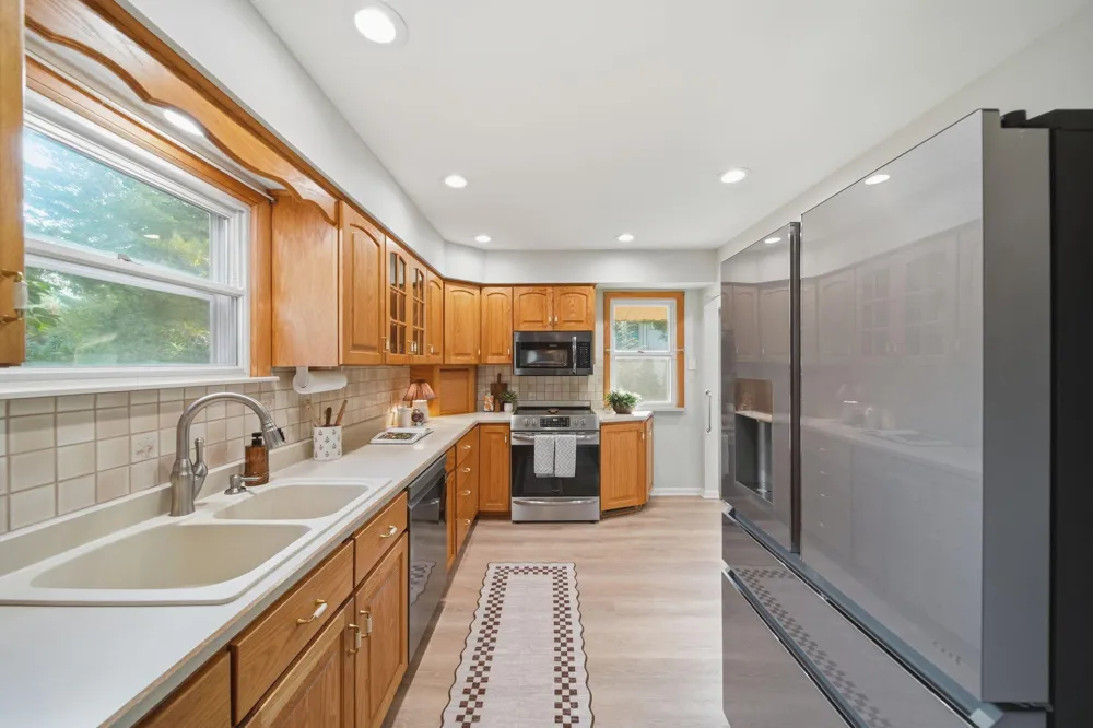 4182 Sheffield Drive Jackson, MI 49203