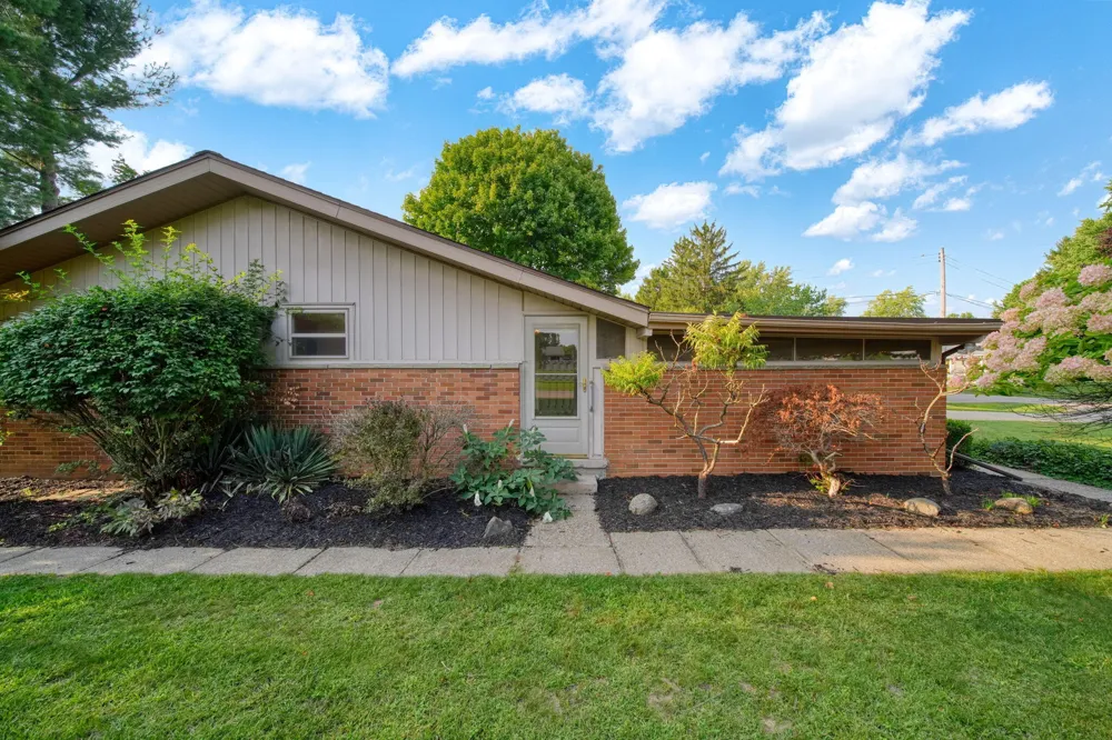 4182 Sheffield Drive Jackson, MI 49203