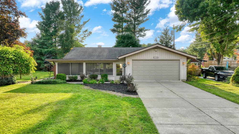 4182 Sheffield Drive Jackson, MI 49203