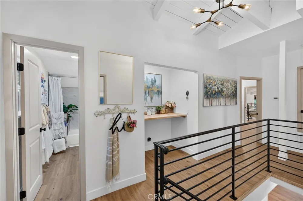 30916 Glen Oak Running Springs, CA 92382