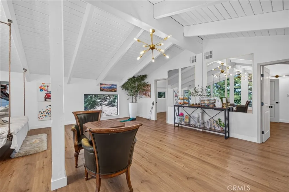 30916 Glen Oak Running Springs, CA 92382