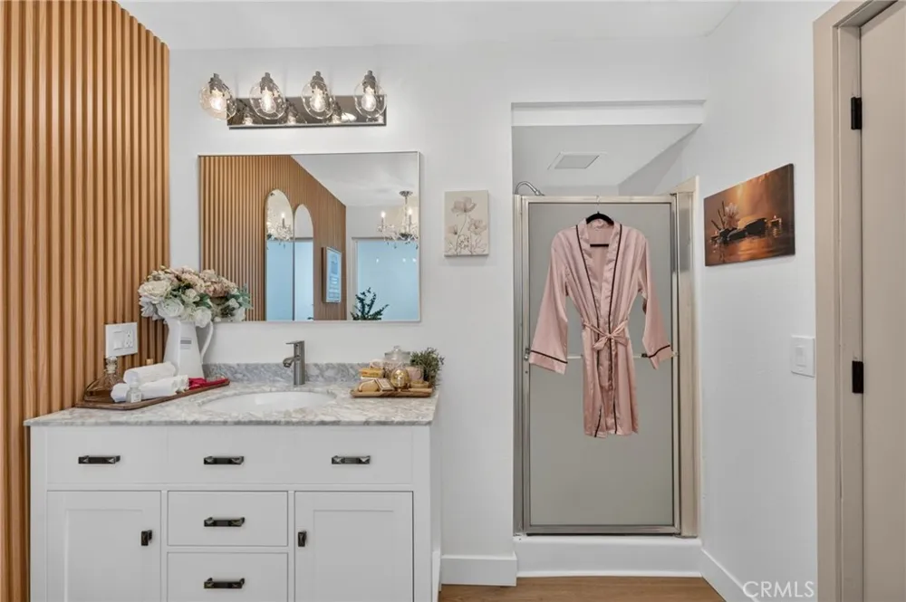 30916 Glen Oak Running Springs, CA 92382
