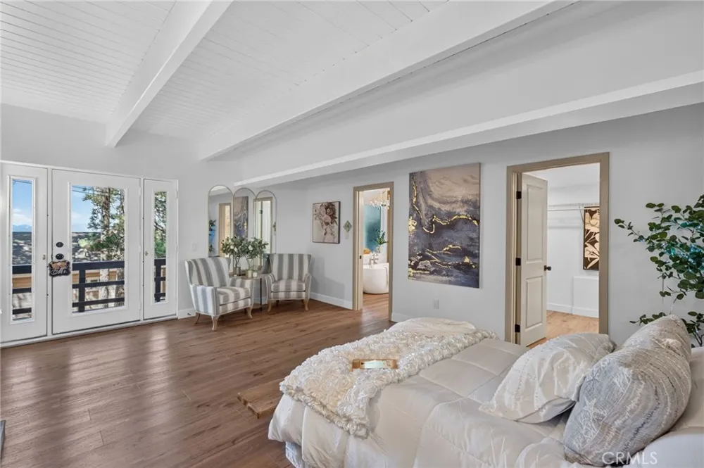 30916 Glen Oak Running Springs, CA 92382