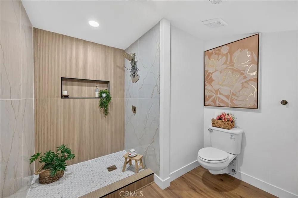30916 Glen Oak Running Springs, CA 92382