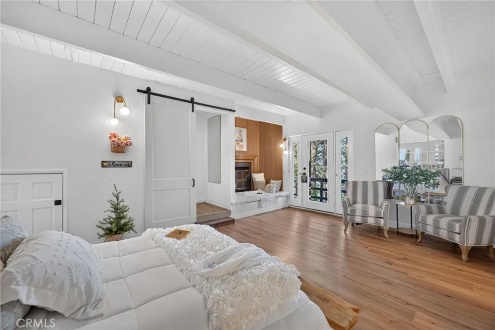 30916 Glen Oak Running Springs, CA 92382