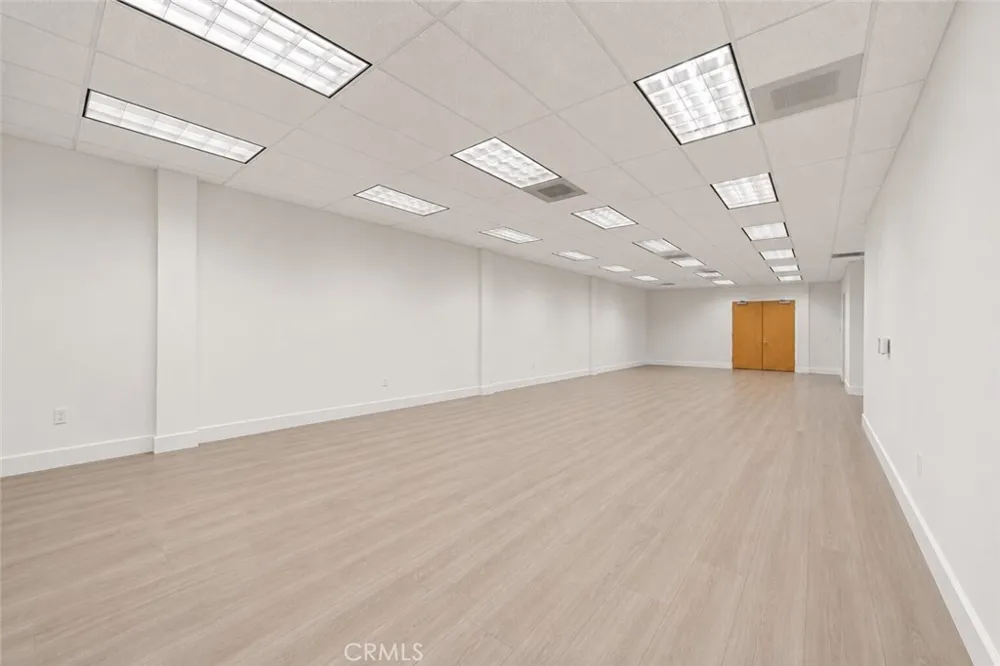 554 E San Bernardino #107 Covina, CA 91723