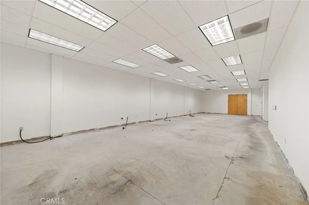 554 E San Bernardino #107 Covina, CA 91723