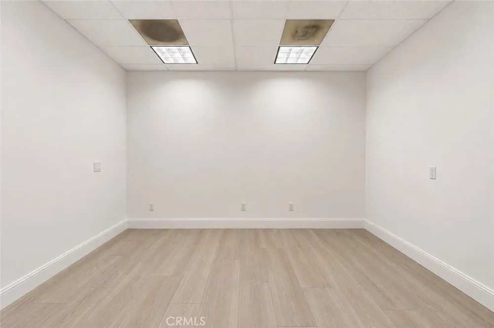 554 E San Bernardino #107 Covina, CA 91723