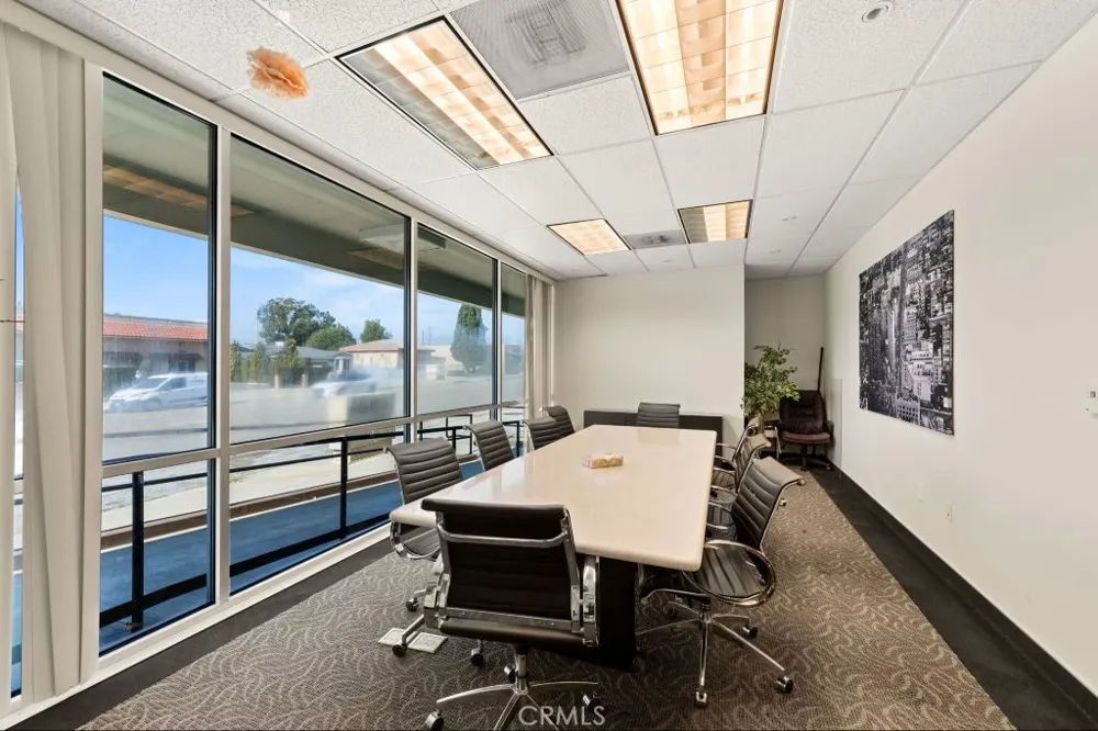 554 E San Bernardino #107 Covina, CA 91723