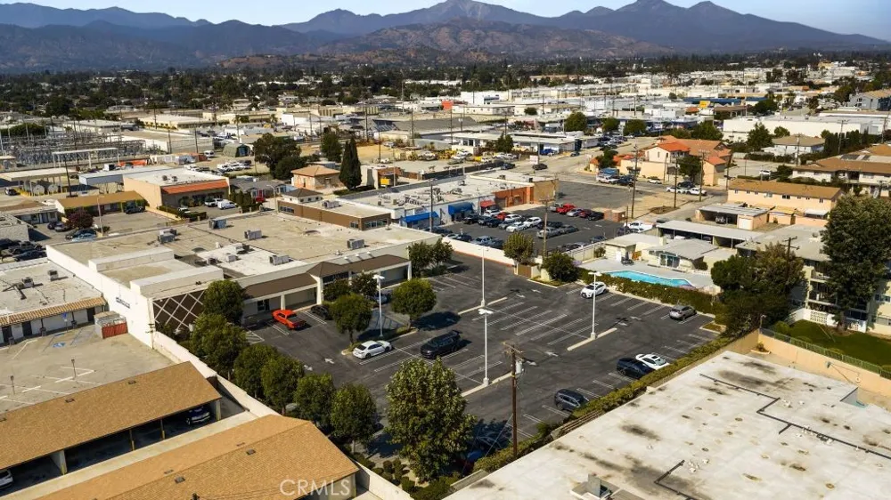 554 E San Bernardino #107 Covina, CA 91723