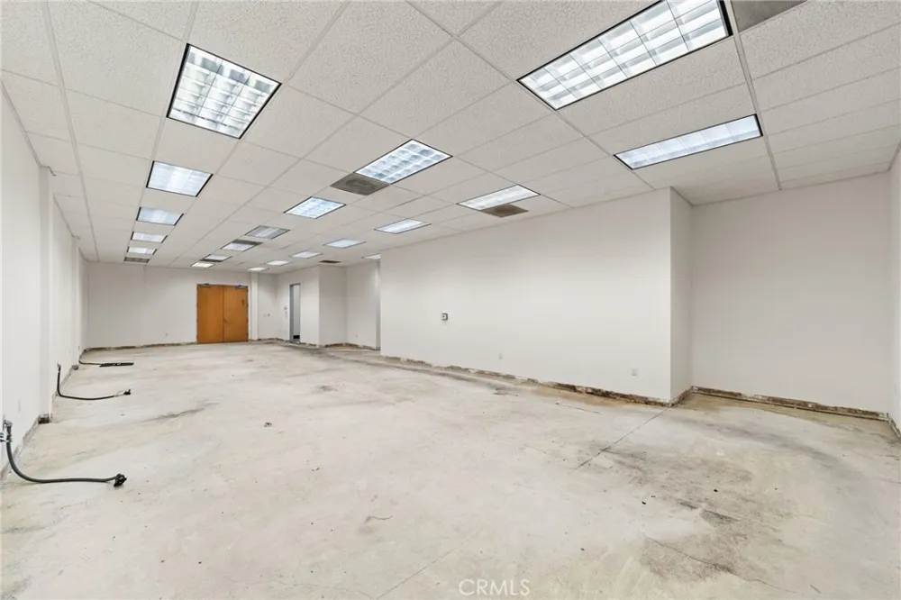 554 E San Bernardino #107 Covina, CA 91723
