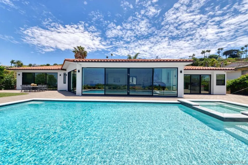 1168 Muirlands Vista Way La Jolla, CA 92109
