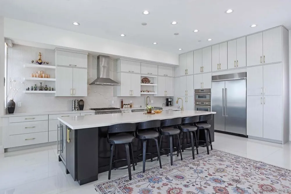 1168 Muirlands Vista Way La Jolla, CA 92109