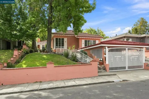 1169 Roxanne Ave
