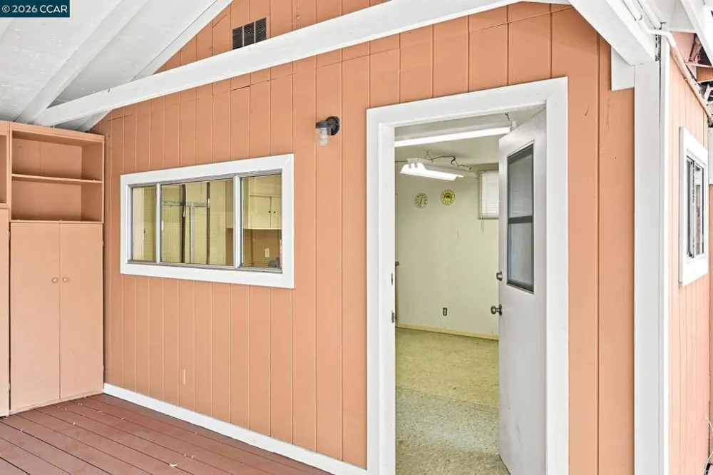 1169 Roxanne Ave Hayward, CA 94542