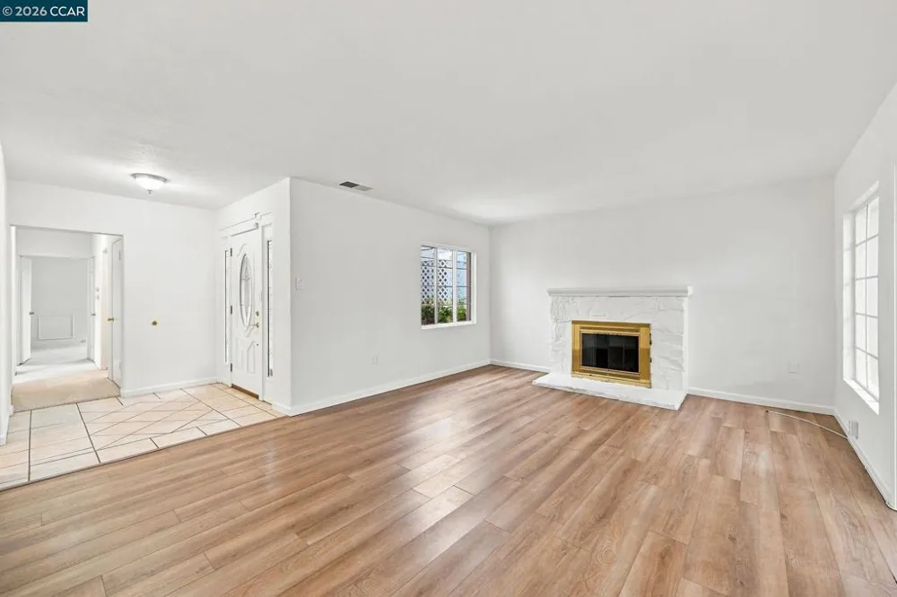 1169 Roxanne Ave Hayward, CA 94542
