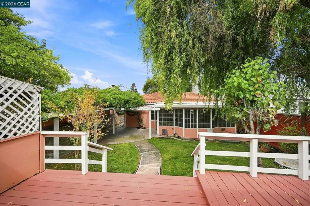 1169 Roxanne Ave Hayward, CA 94542