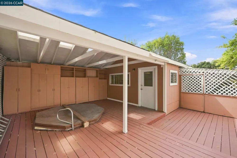 1169 Roxanne Ave Hayward, CA 94542