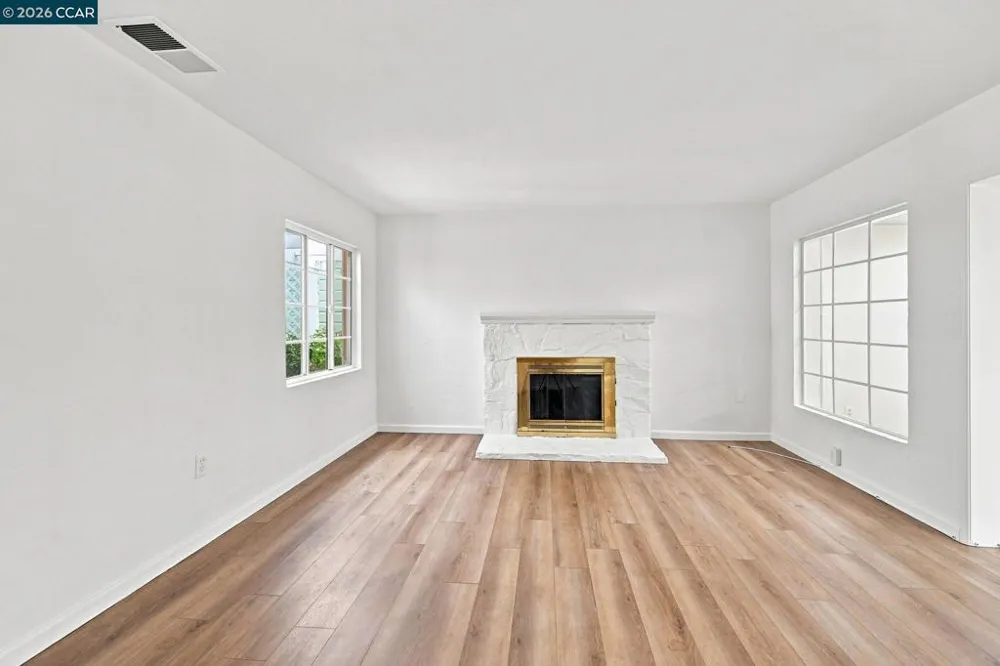 1169 Roxanne Ave Hayward, CA 94542