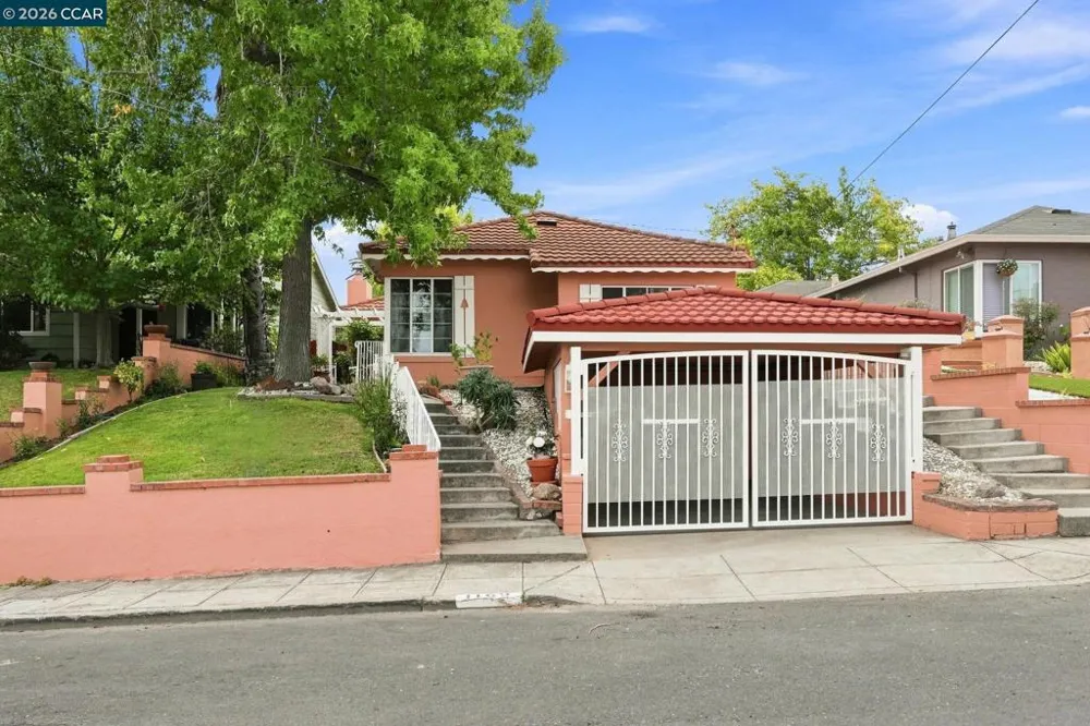 1169 Roxanne Ave Hayward, CA 94542