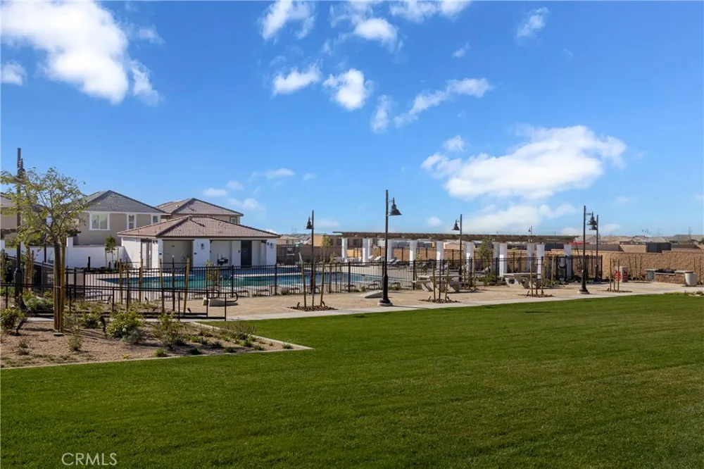 16618 Bottlebrush Lane #1 Fontana, CA 92336