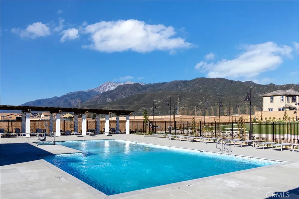16618 Bottlebrush Lane #1 Fontana, CA 92336