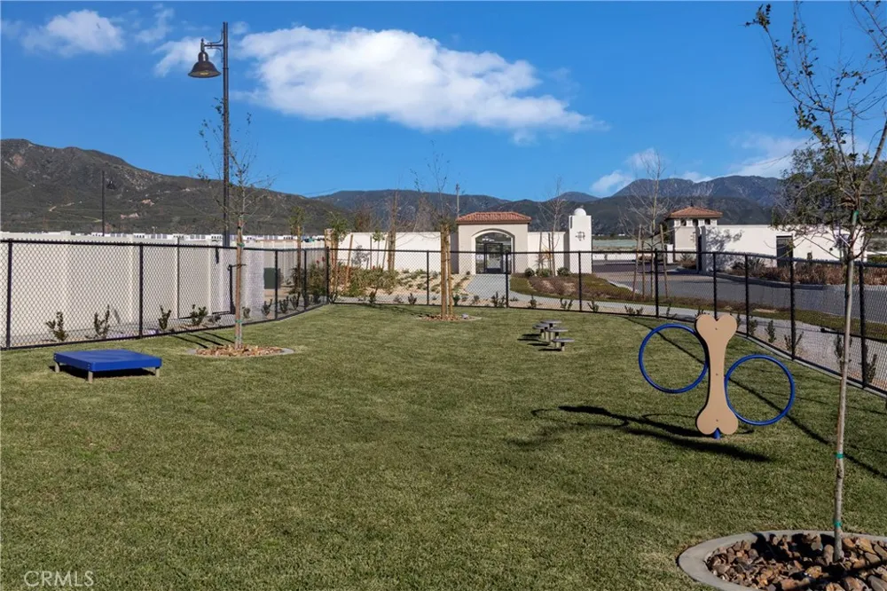 16618 Bottlebrush Lane #1 Fontana, CA 92336