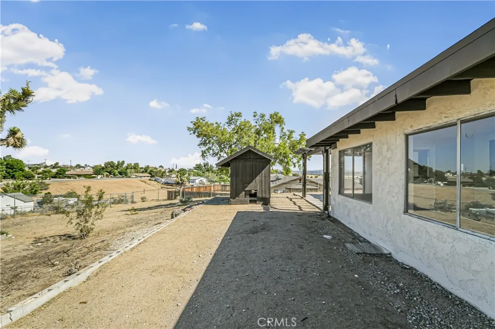 11694 Pepper Street Hesperia, CA 92345