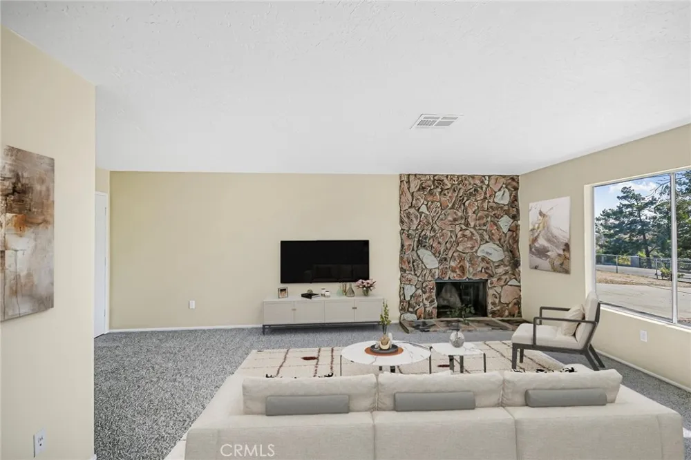 11694 Pepper Street Hesperia, CA 92345