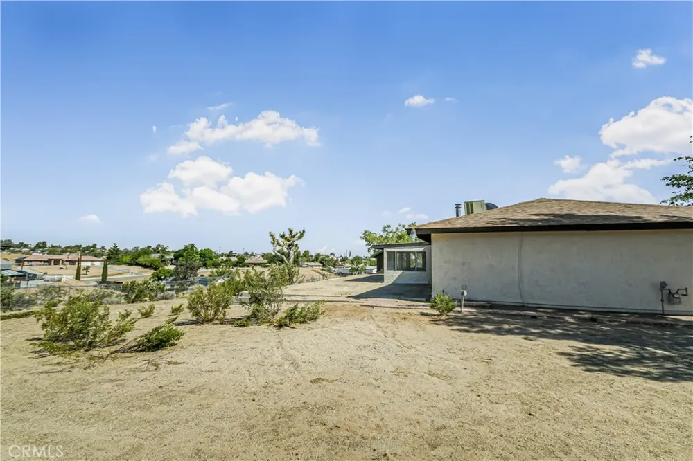 11694 Pepper Street Hesperia, CA 92345