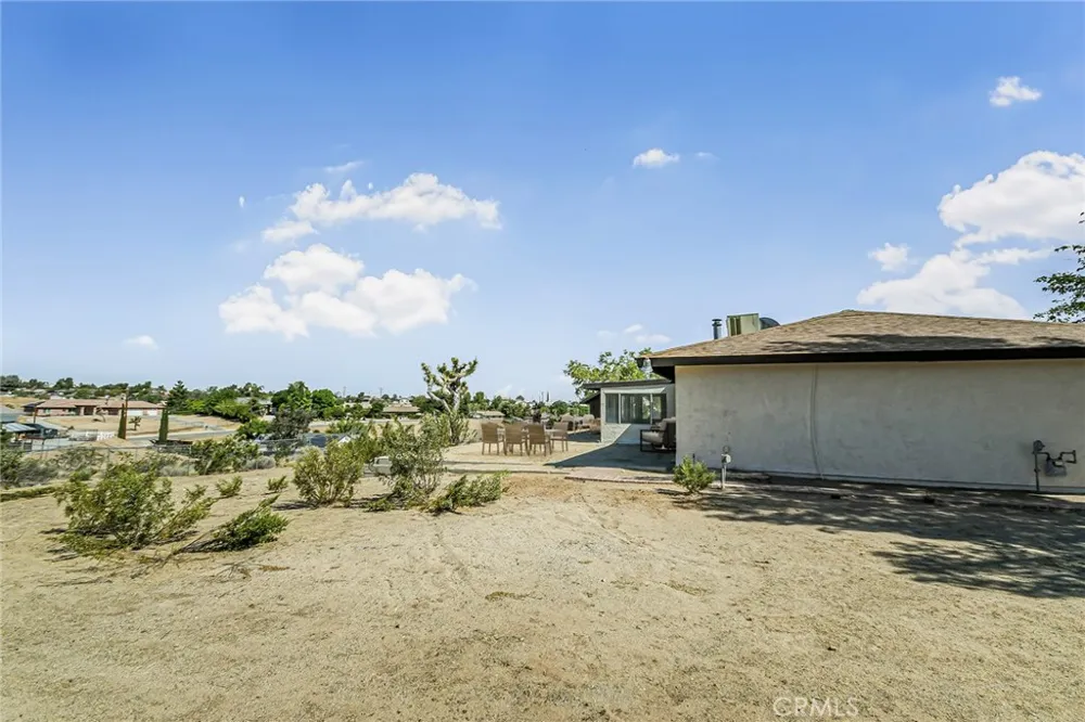 11694 Pepper Street Hesperia, CA 92345