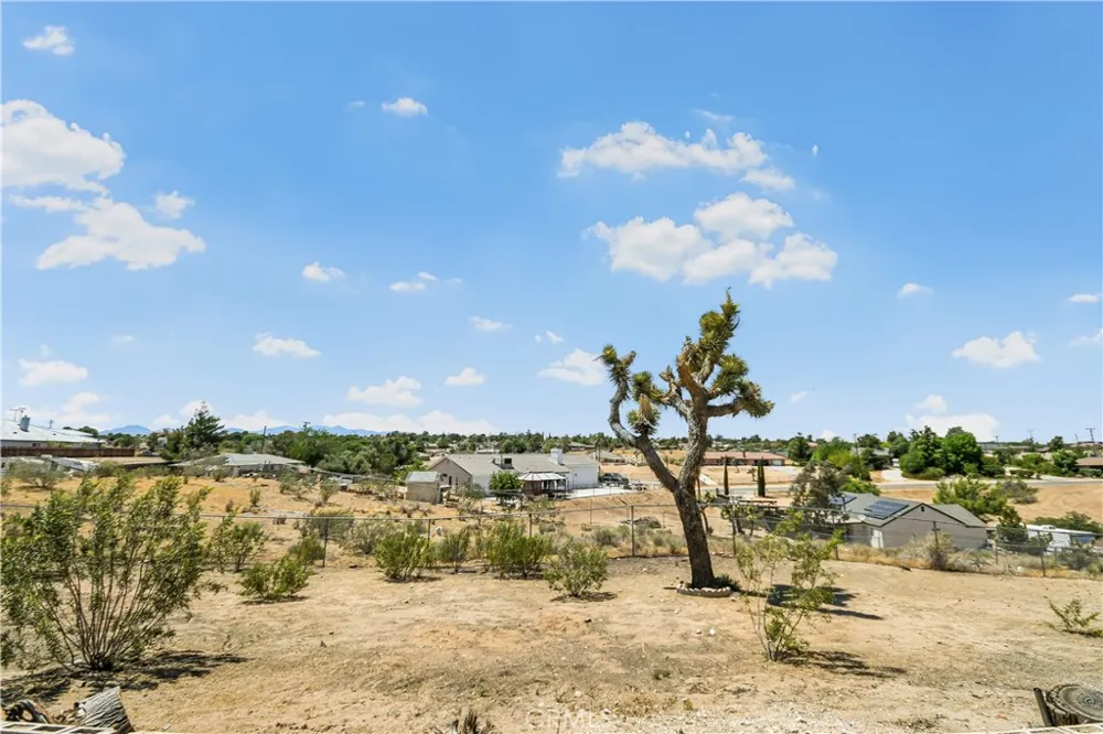 11694 Pepper Street Hesperia, CA 92345