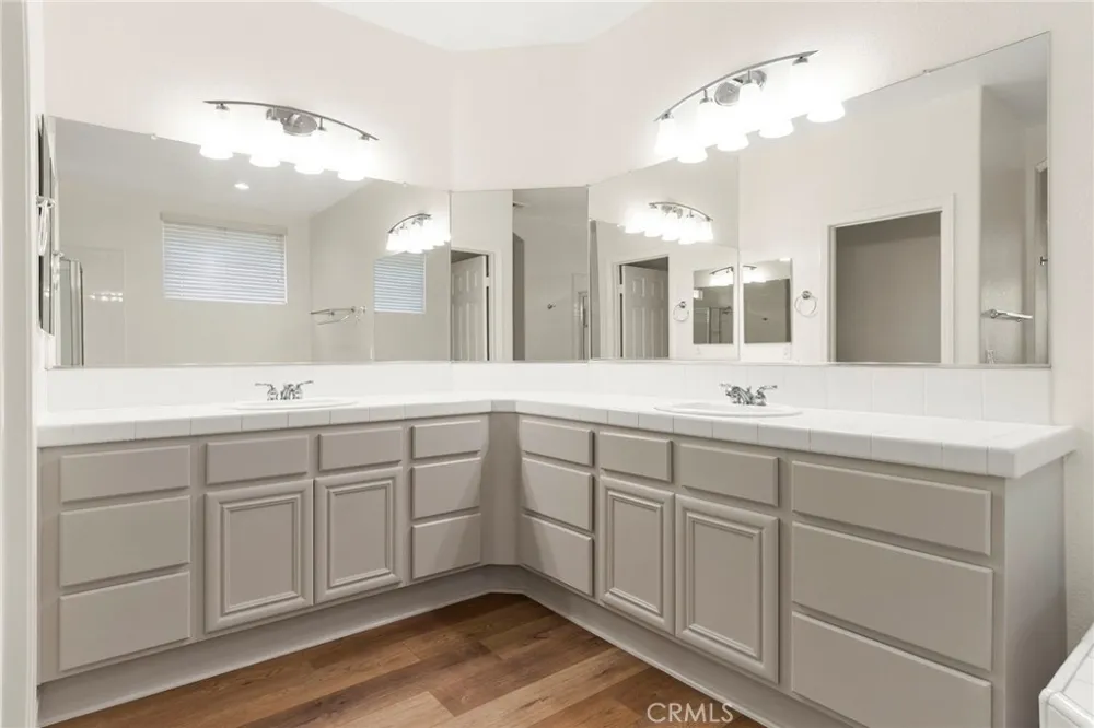 28744 Fall Creek Court Menifee, CA 92584