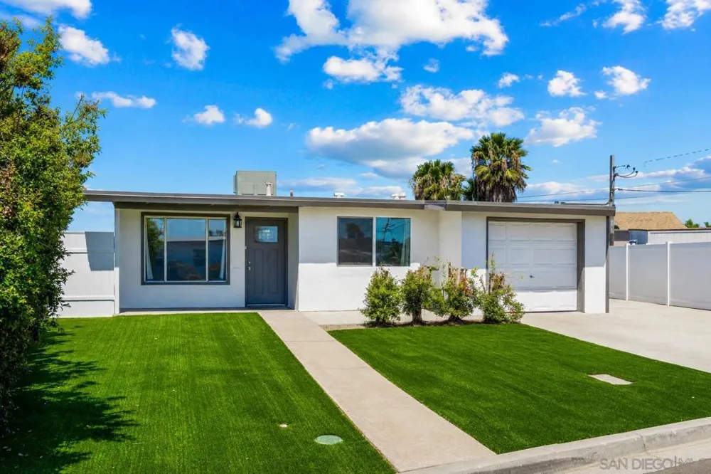 3728 ODOM San Diego, CA 92115