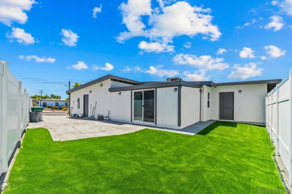 3728 ODOM San Diego, CA 92115