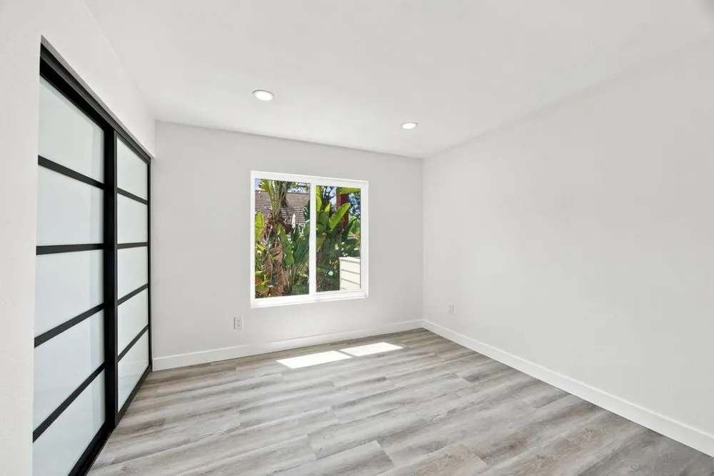 16050 Big Springs San Diego, CA 92127