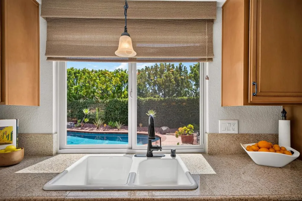 3220 Avenida Reposo Escondido, CA 92029