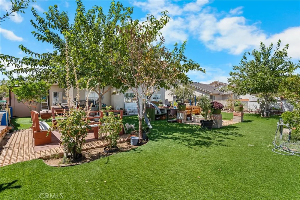 10654 Alton Place Adelanto, CA 92301
