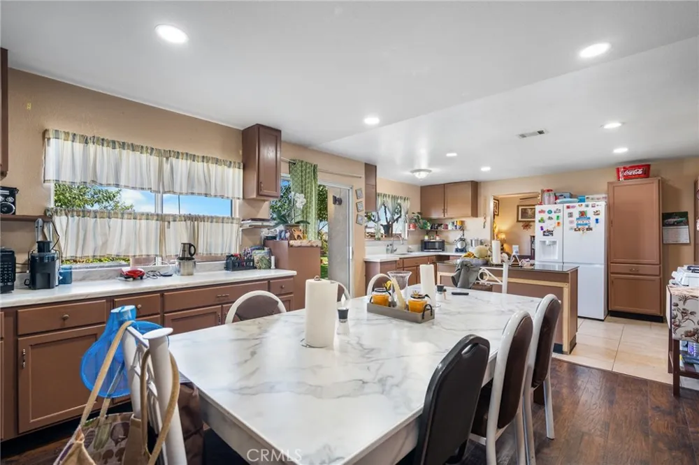10654 Alton Place Adelanto, CA 92301